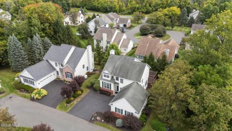 11 Whitman Common Slingerlands NY 12159