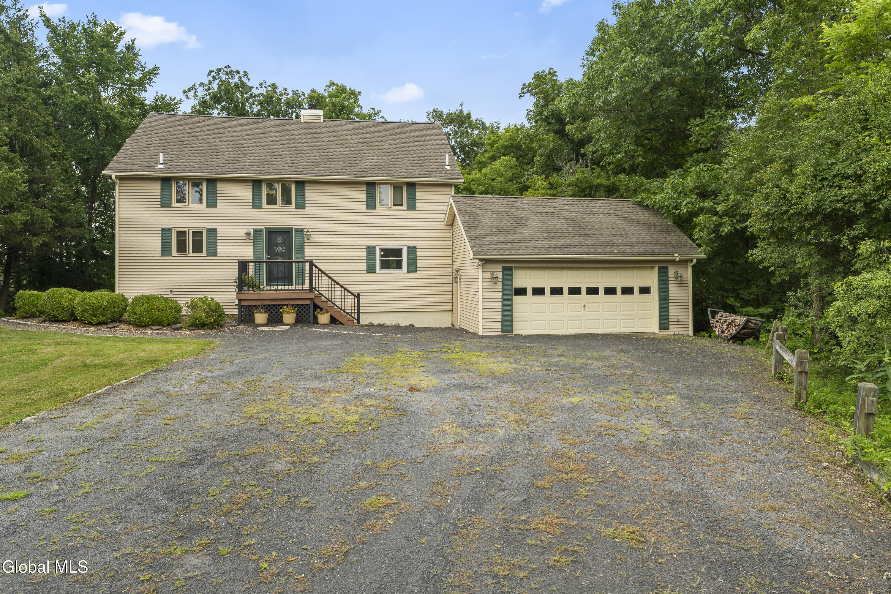 28 Juniper Lane Athens NY 12015