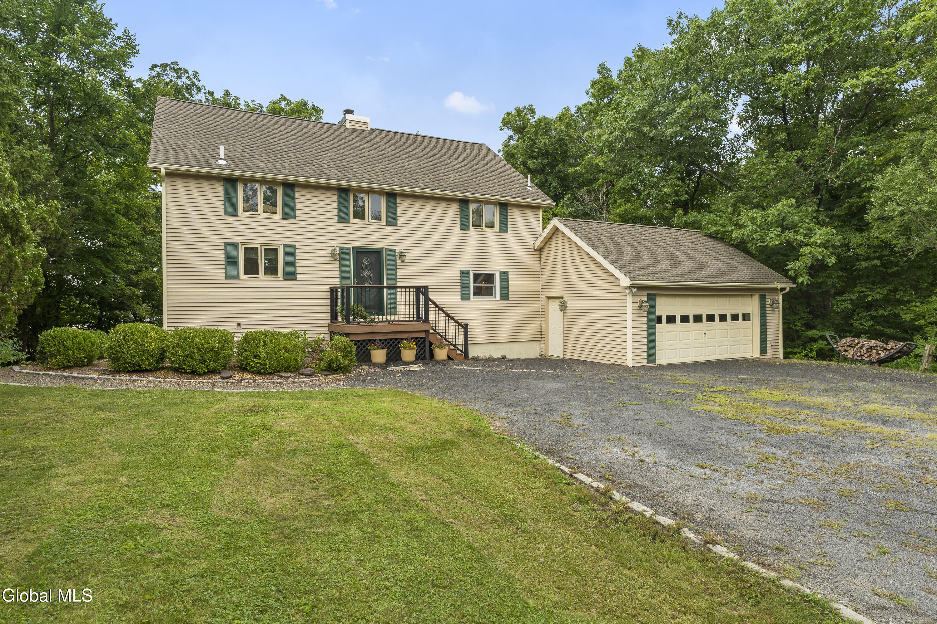 28 Juniper Lane Athens NY 12015