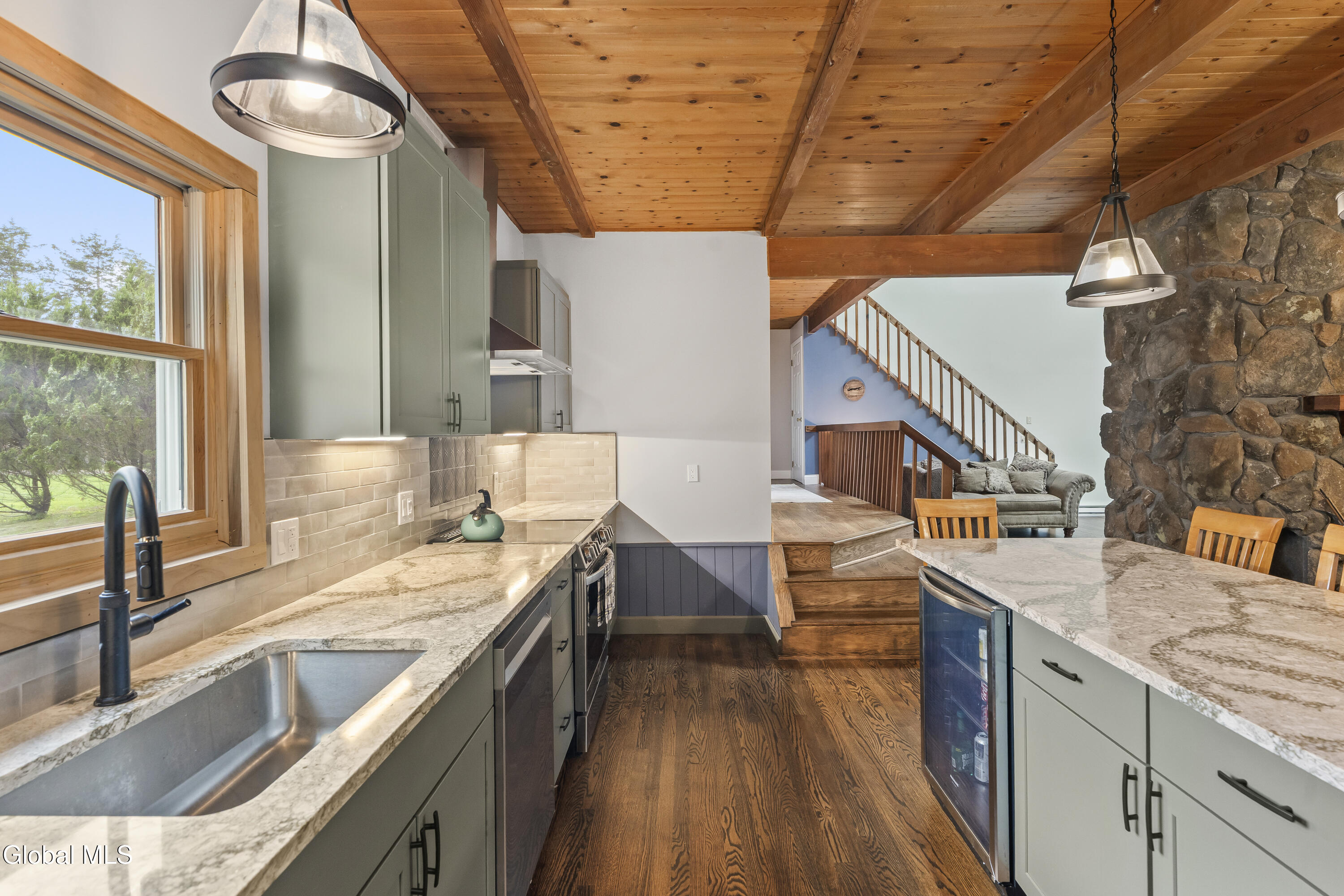 28 Juniper Lane Athens NY 12015