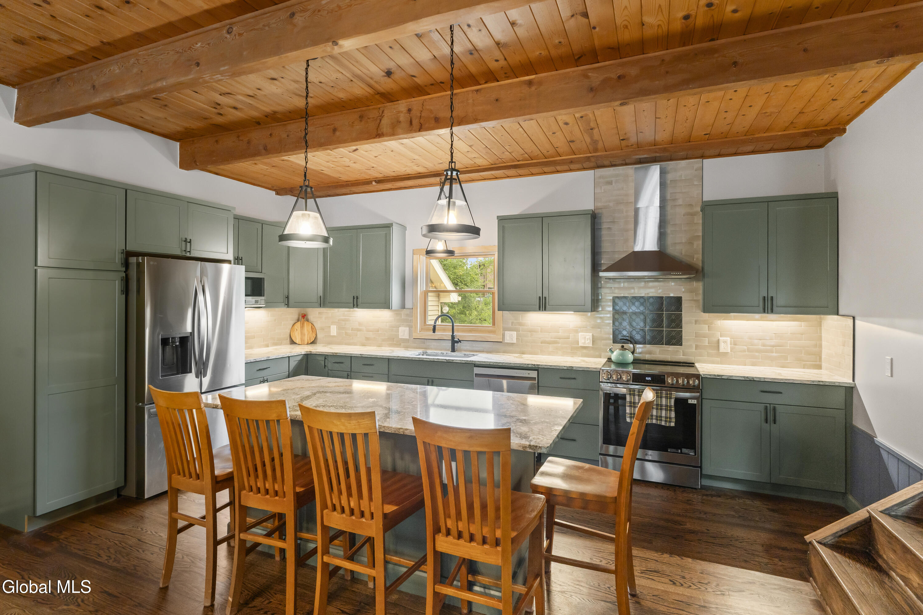 28 Juniper Lane Athens NY 12015