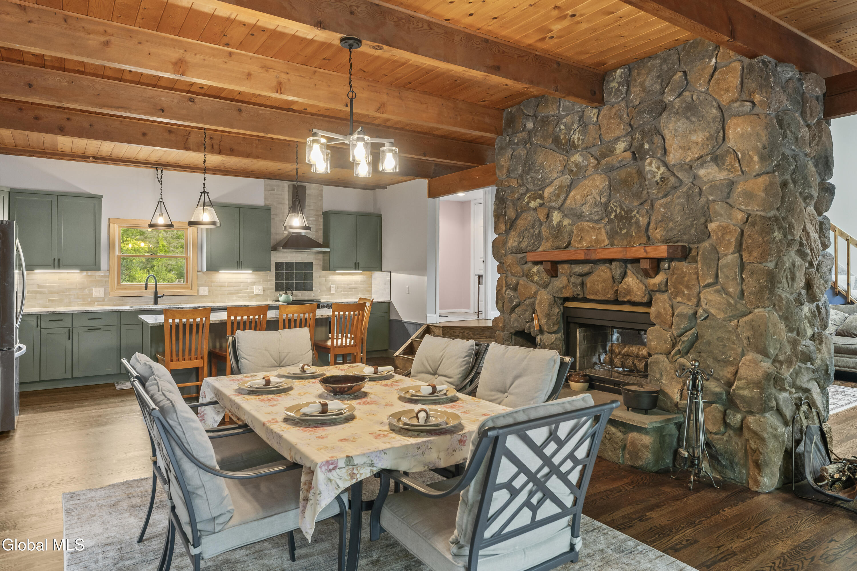 28 Juniper Lane Athens NY 12015