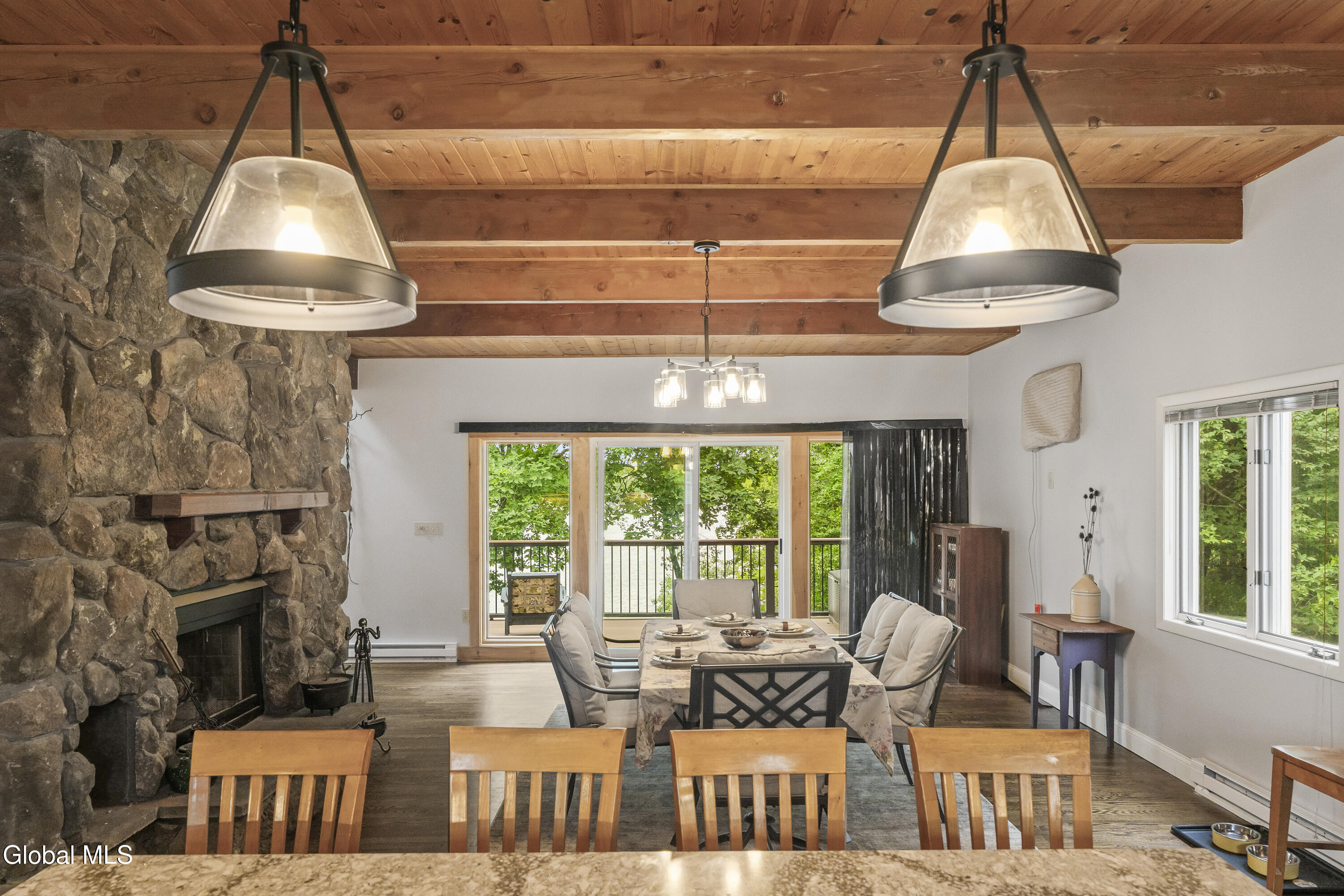 28 Juniper Lane Athens NY 12015