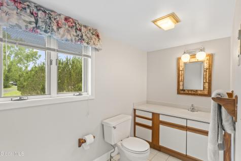 28 Juniper Lane Athens NY 12015