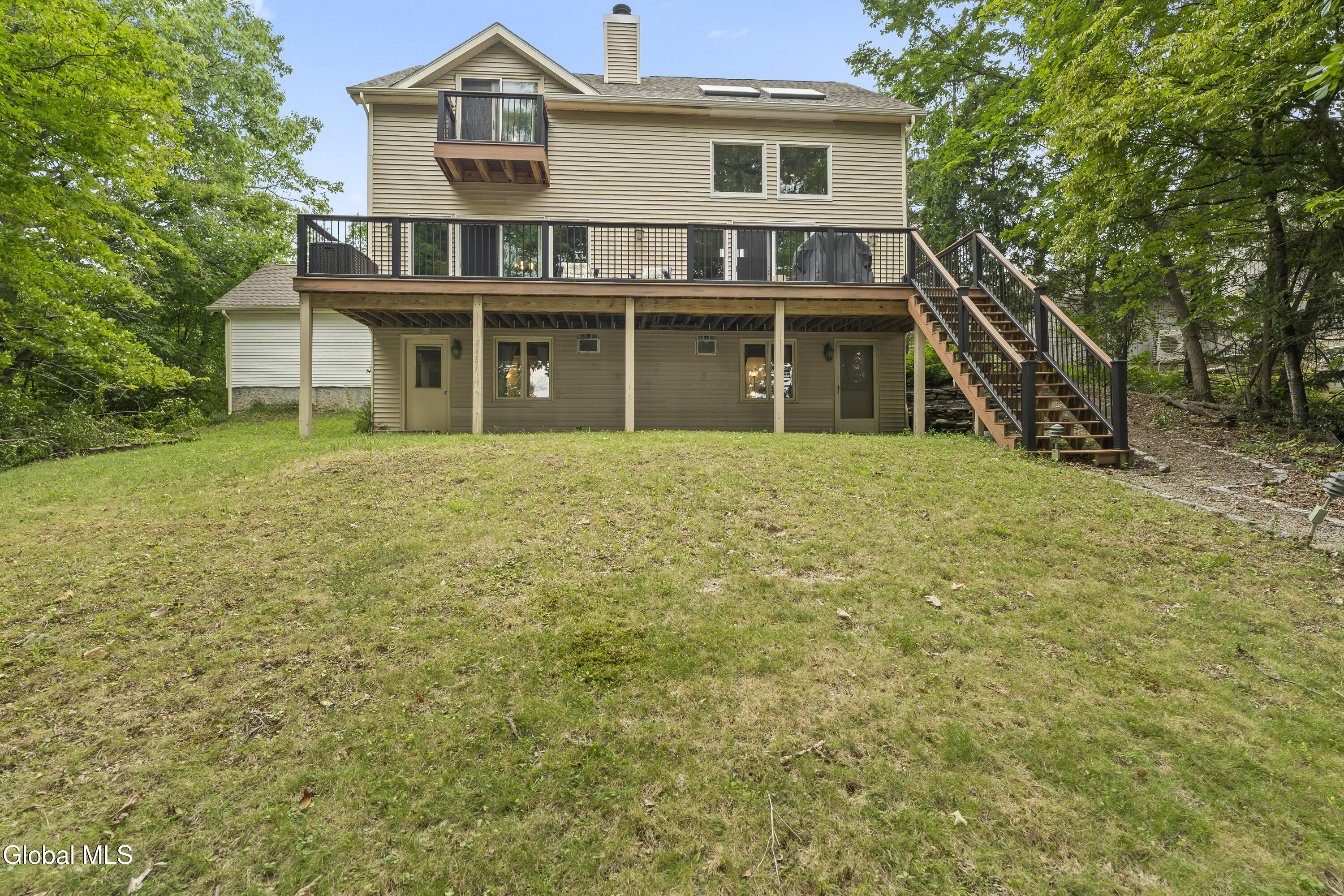 28 Juniper Lane Athens NY 12015