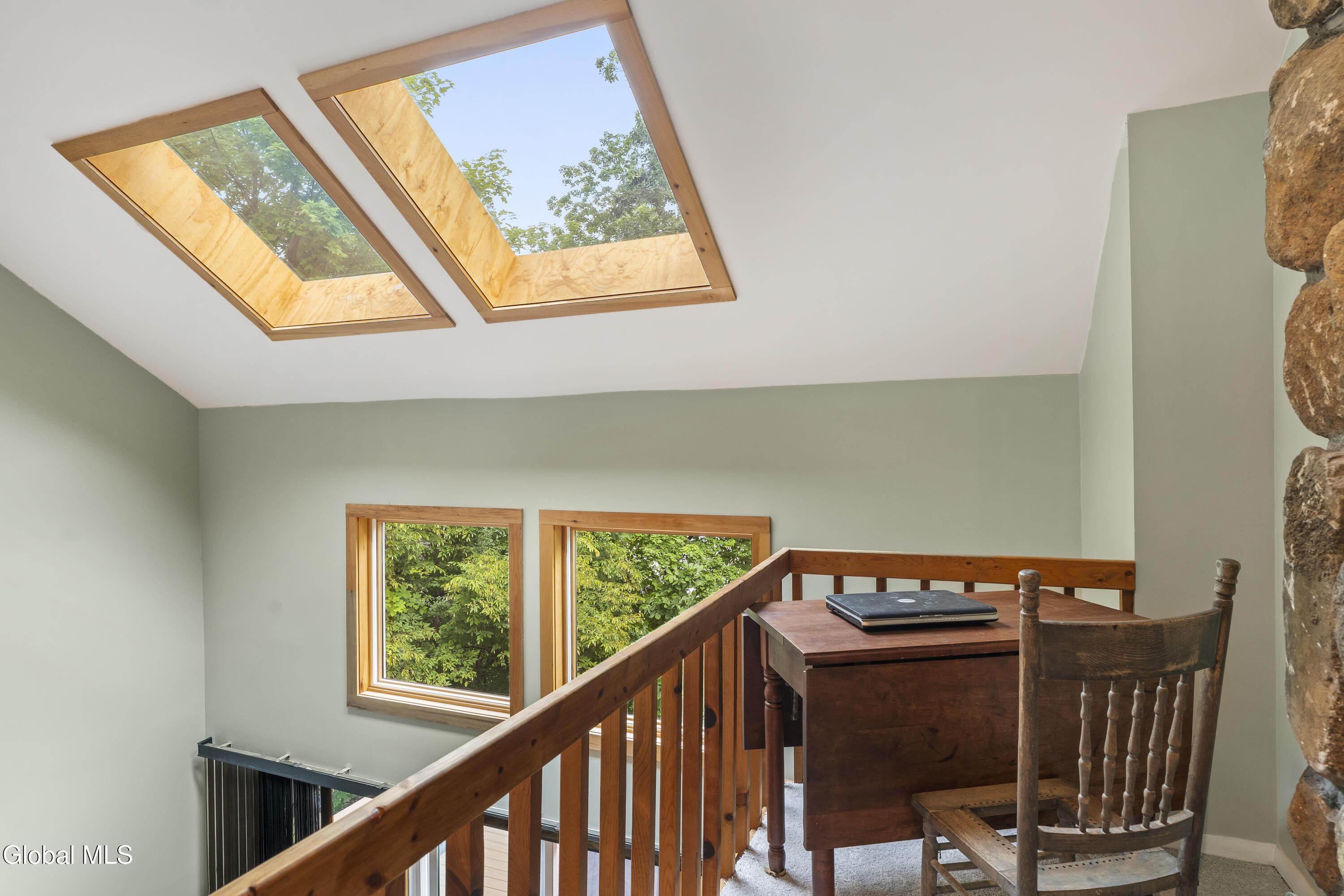 28 Juniper Lane Athens NY 12015