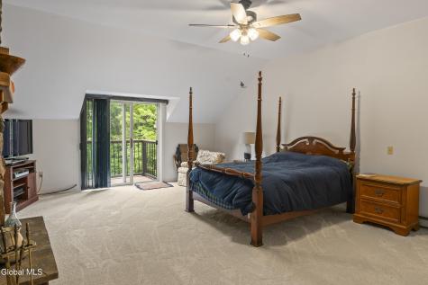 28 Juniper Lane Athens NY 12015