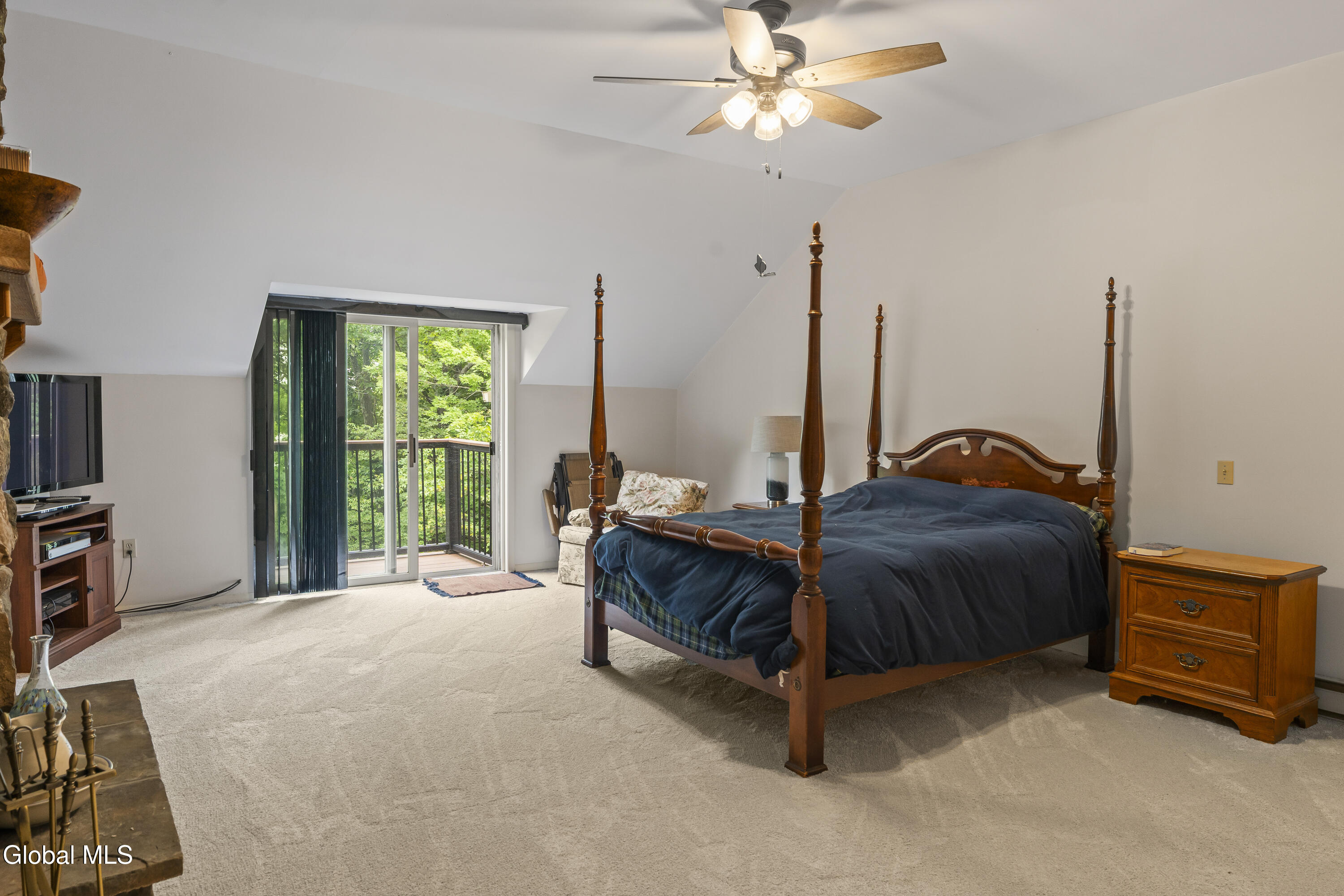 28 Juniper Lane Athens NY 12015