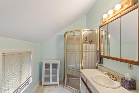28 Juniper Lane Athens NY 12015