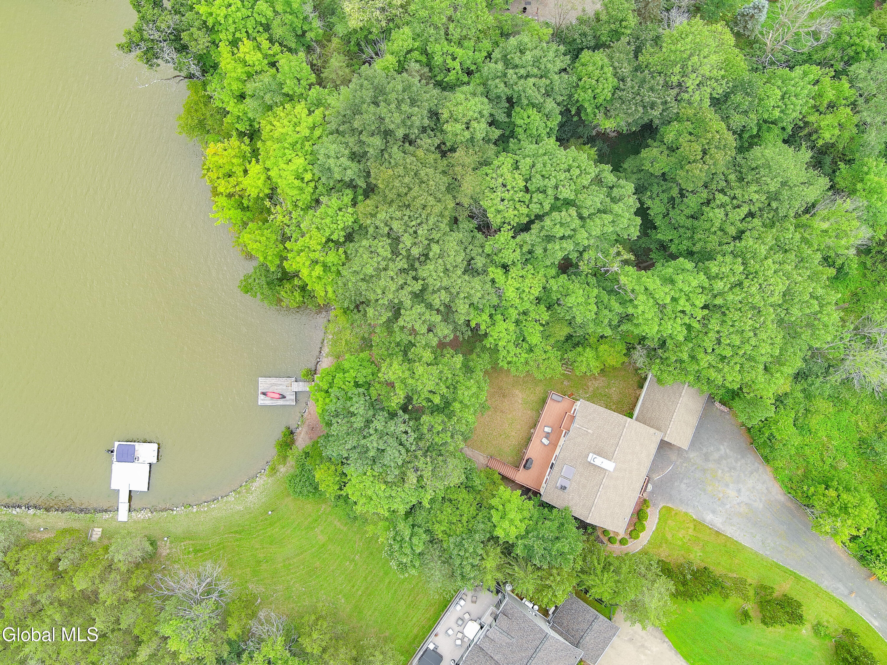 28 Juniper Lane Athens NY 12015