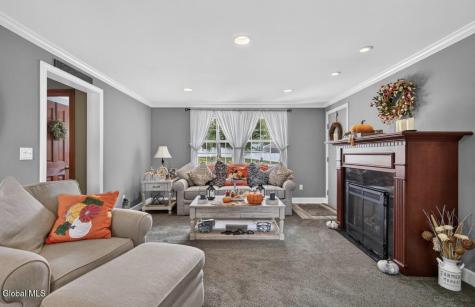5 Tanner Hollow Drive Colonie NY 12205