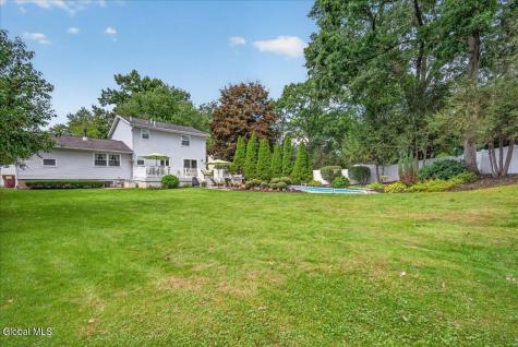 5 Tanner Hollow Drive Colonie NY 12205