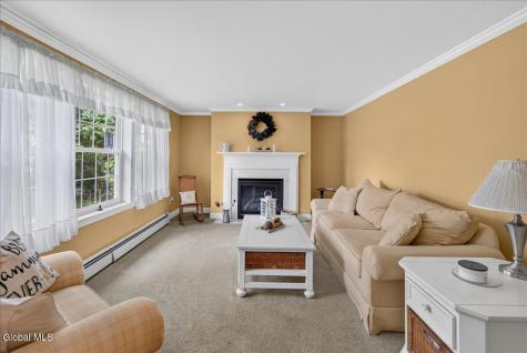5 Tanner Hollow Drive Colonie NY 12205