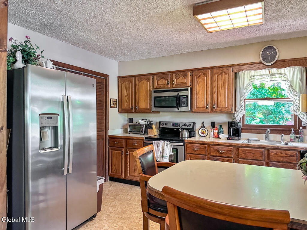 47 Hanneford Road Queensbury NY 12804