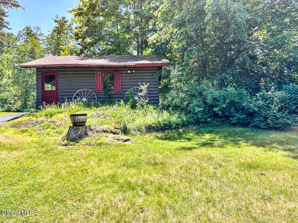 47 Hanneford Road Queensbury NY 12804