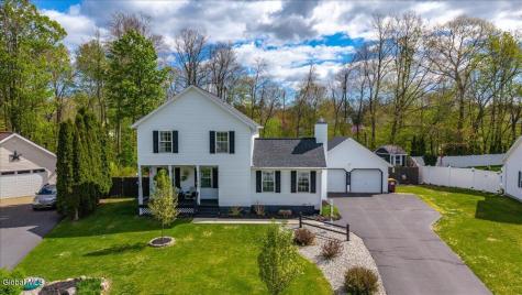 20 Aberdeen Way Gansevoort NY 12831