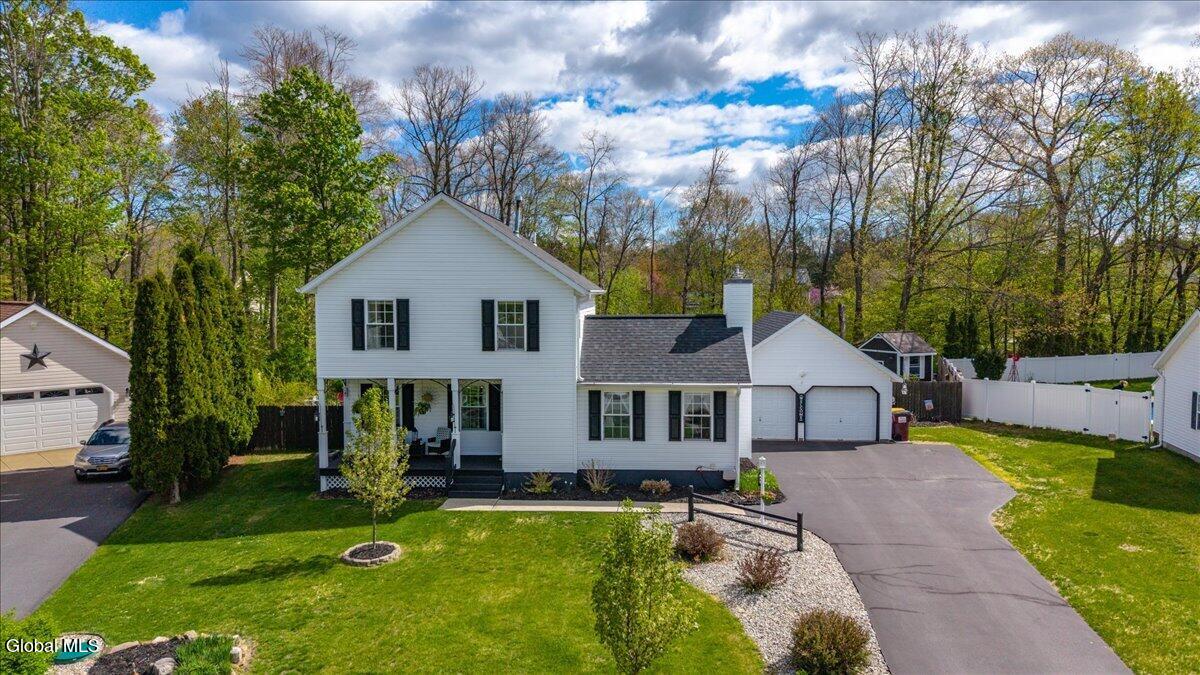 20 Aberdeen Way Gansevoort NY 12831