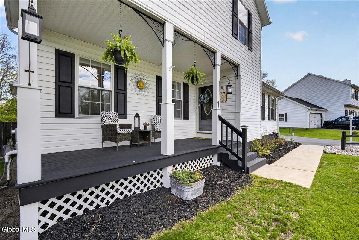 20 Aberdeen Way Gansevoort NY 12831
