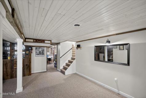 20 Aberdeen Way Gansevoort NY 12831