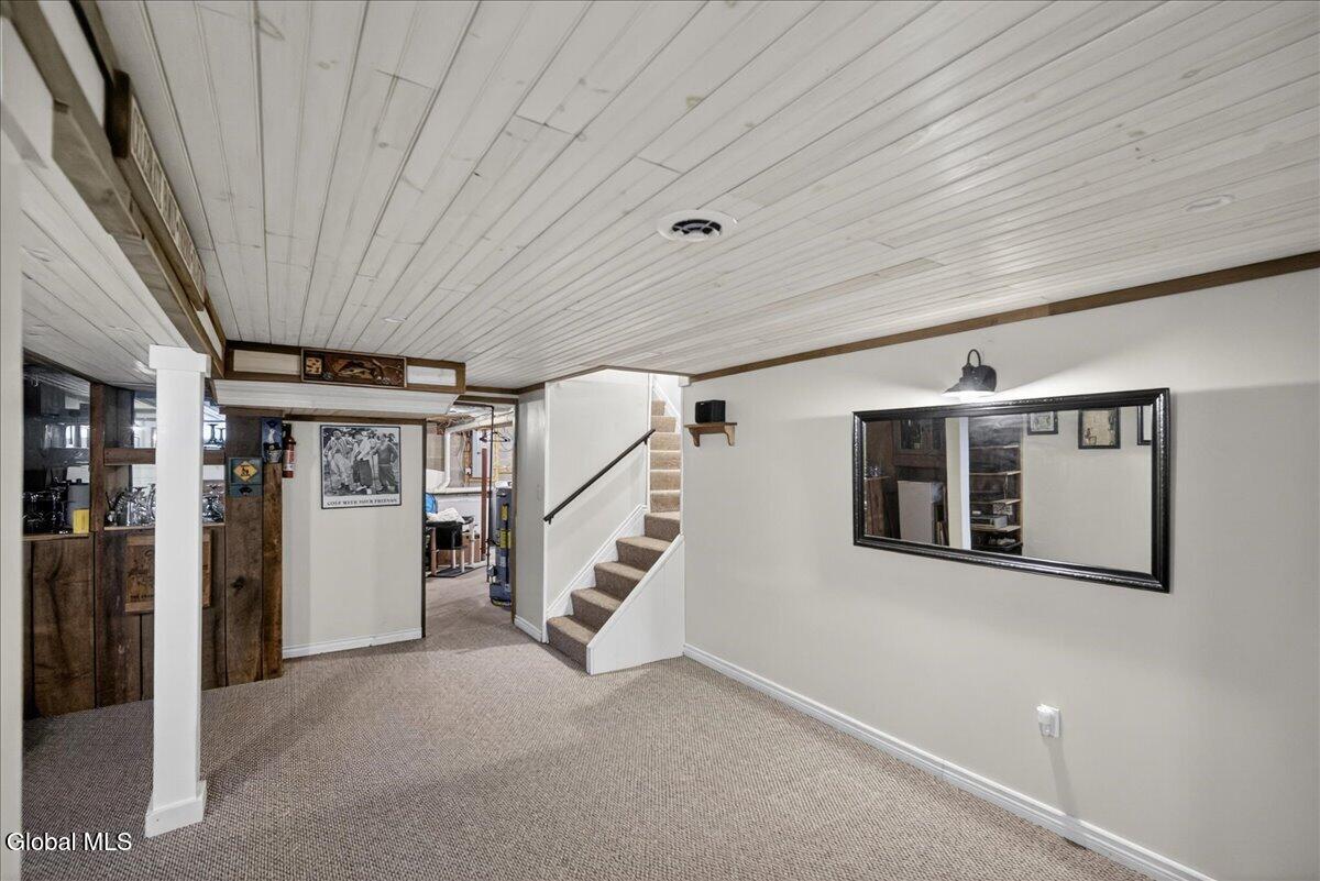 20 Aberdeen Way Gansevoort NY 12831