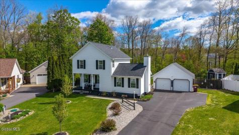 20 Aberdeen Way Gansevoort NY 12831