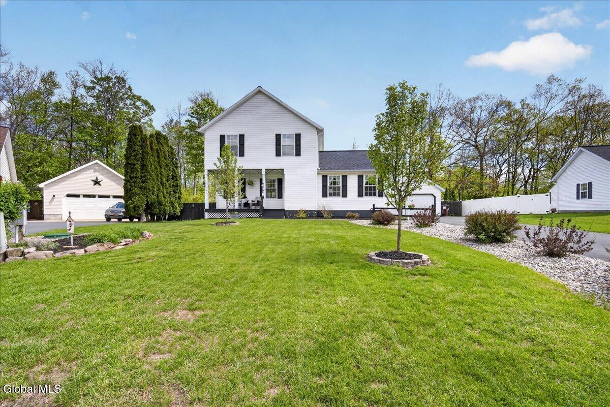 20 Aberdeen Way Gansevoort NY 12831
