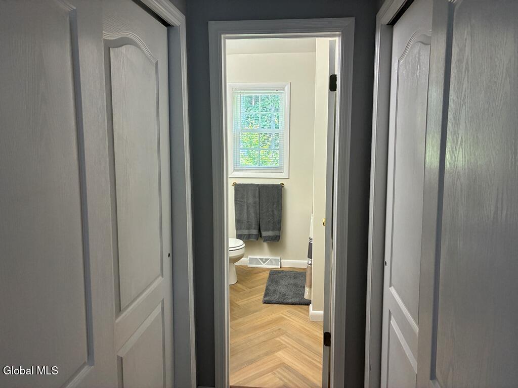 11 Elaine Court Latham NY 12110