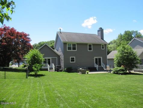 11 Elaine Court Latham NY 12110