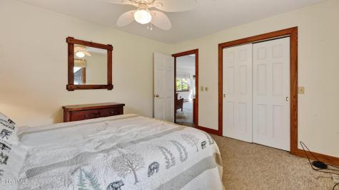 318 S Shore Rd W Caroga Caroga Lake NY 12032