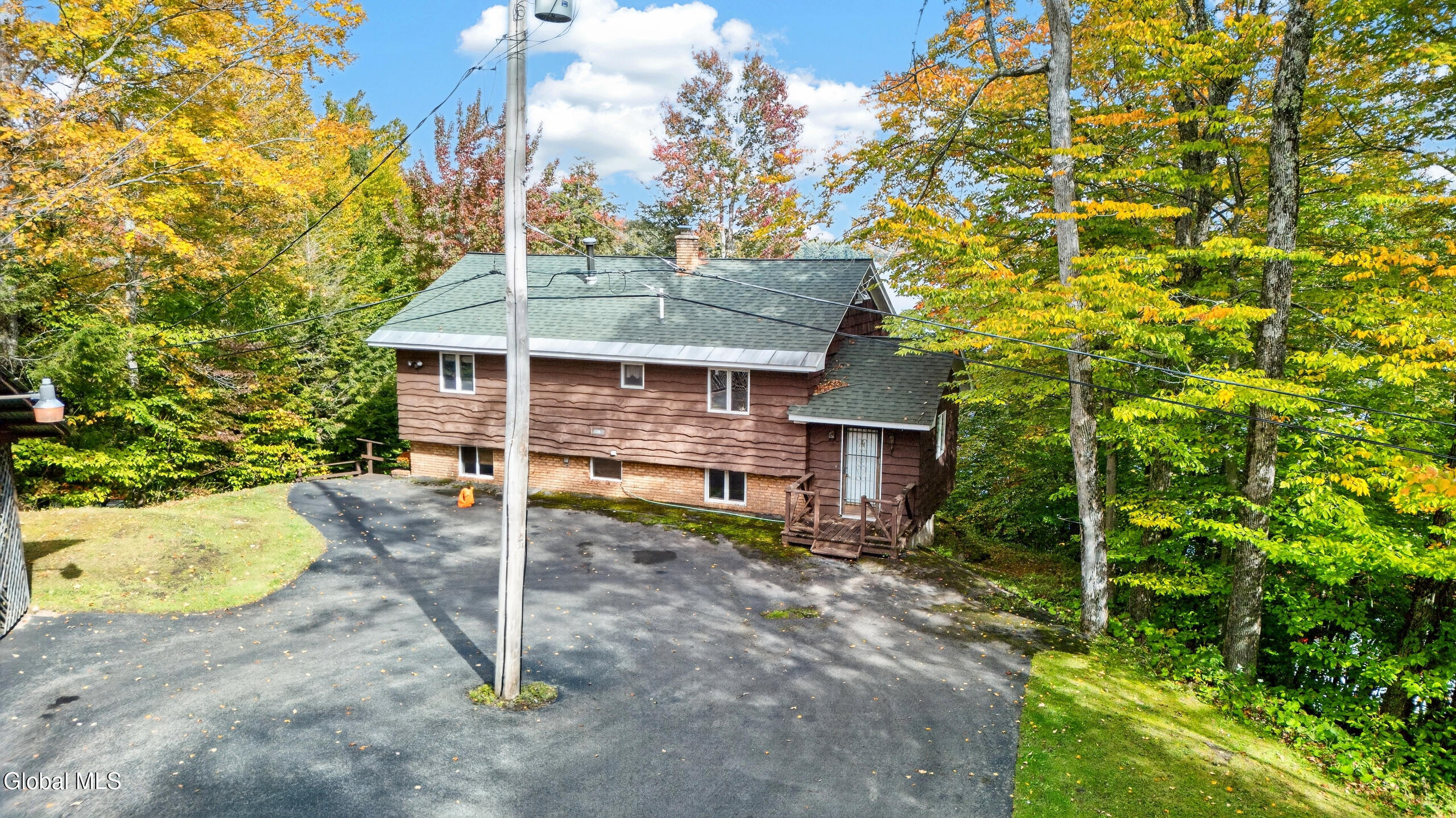 318 S Shore Rd W Caroga Caroga Lake NY 12032