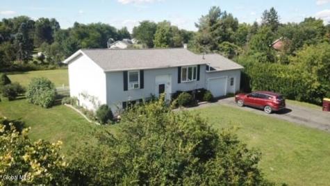 25 Abbott Drive Poestenkill NY 12140