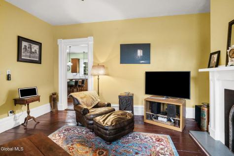 6 Halfmoon Drive Waterford NY 12188