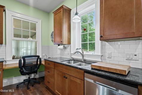 6 Halfmoon Drive Waterford NY 12188