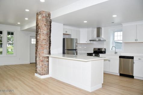 2024 8th Street Rensselaer NY 12144