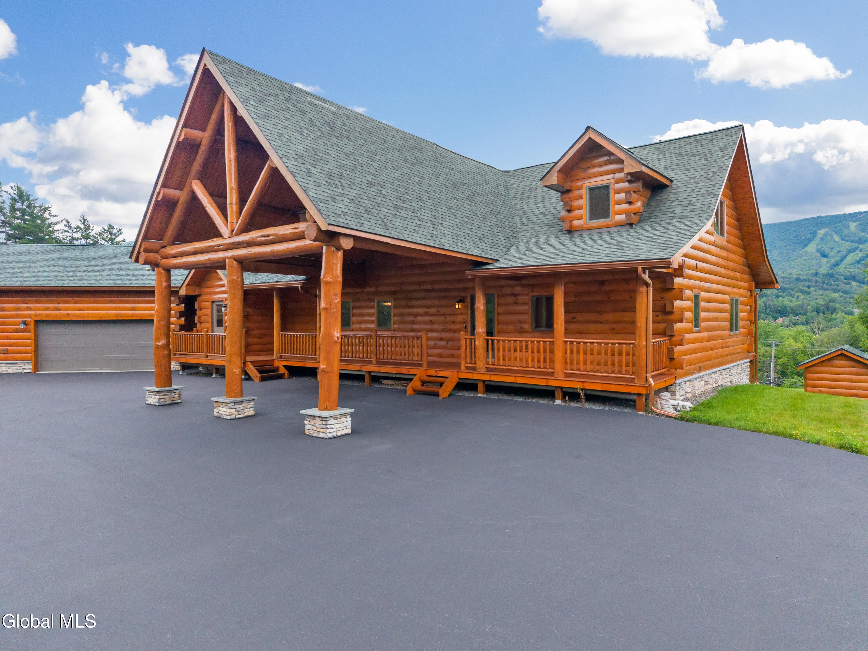 7352 Ny-23a Hunter NY 12442