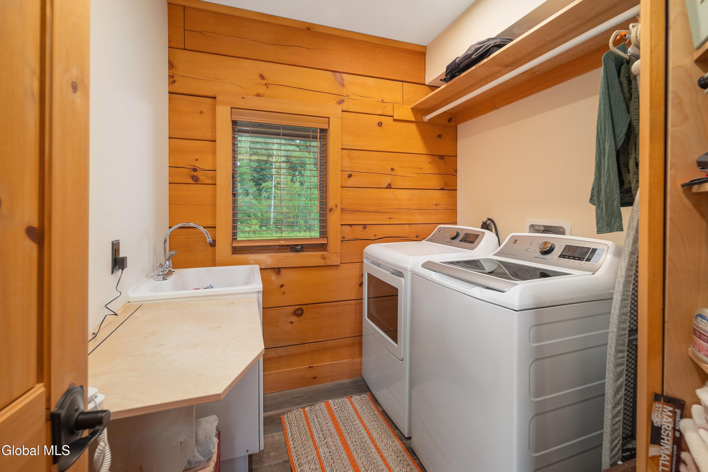 7352 Ny-23a Hunter NY 12442