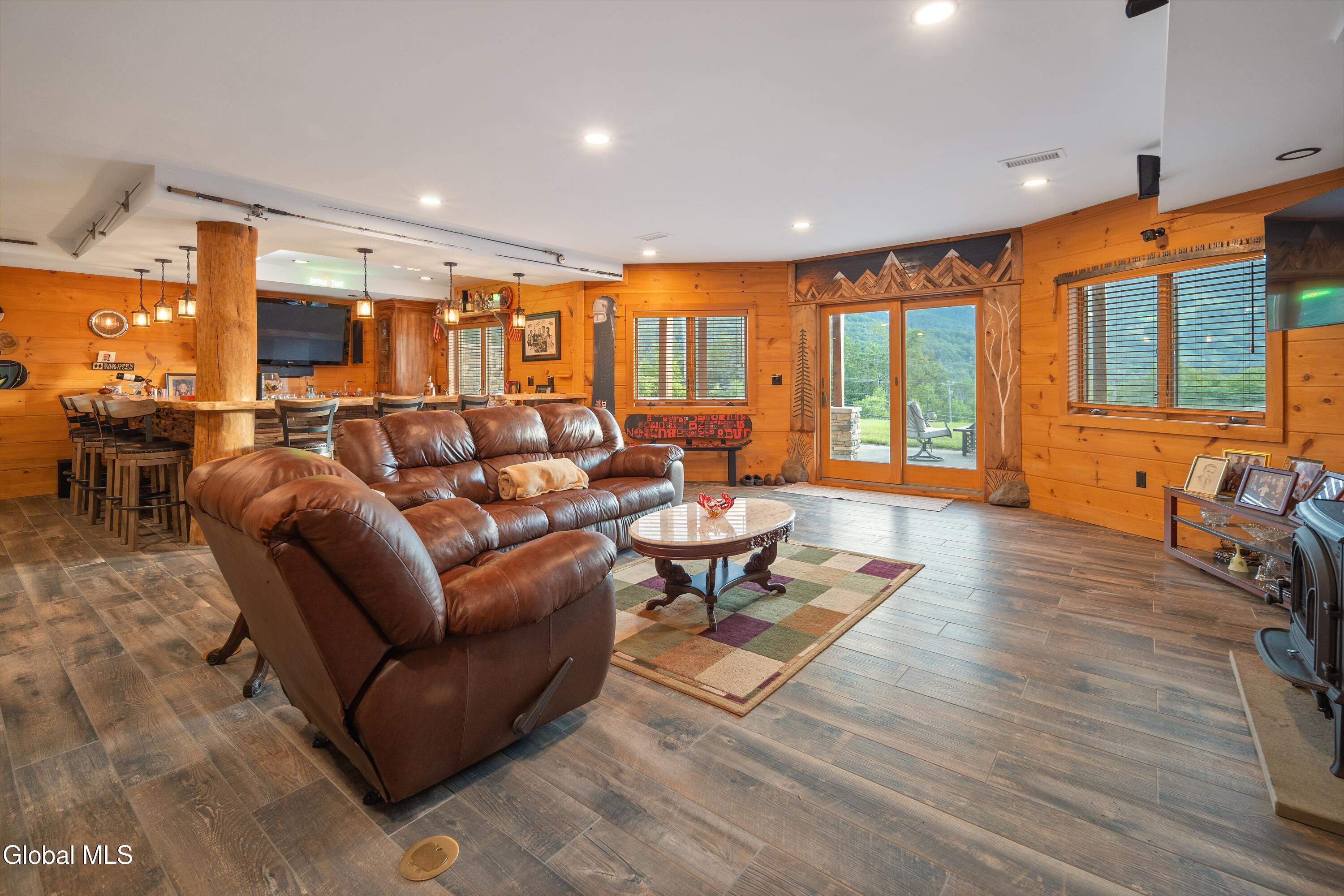 7352 Ny-23a Hunter NY 12442