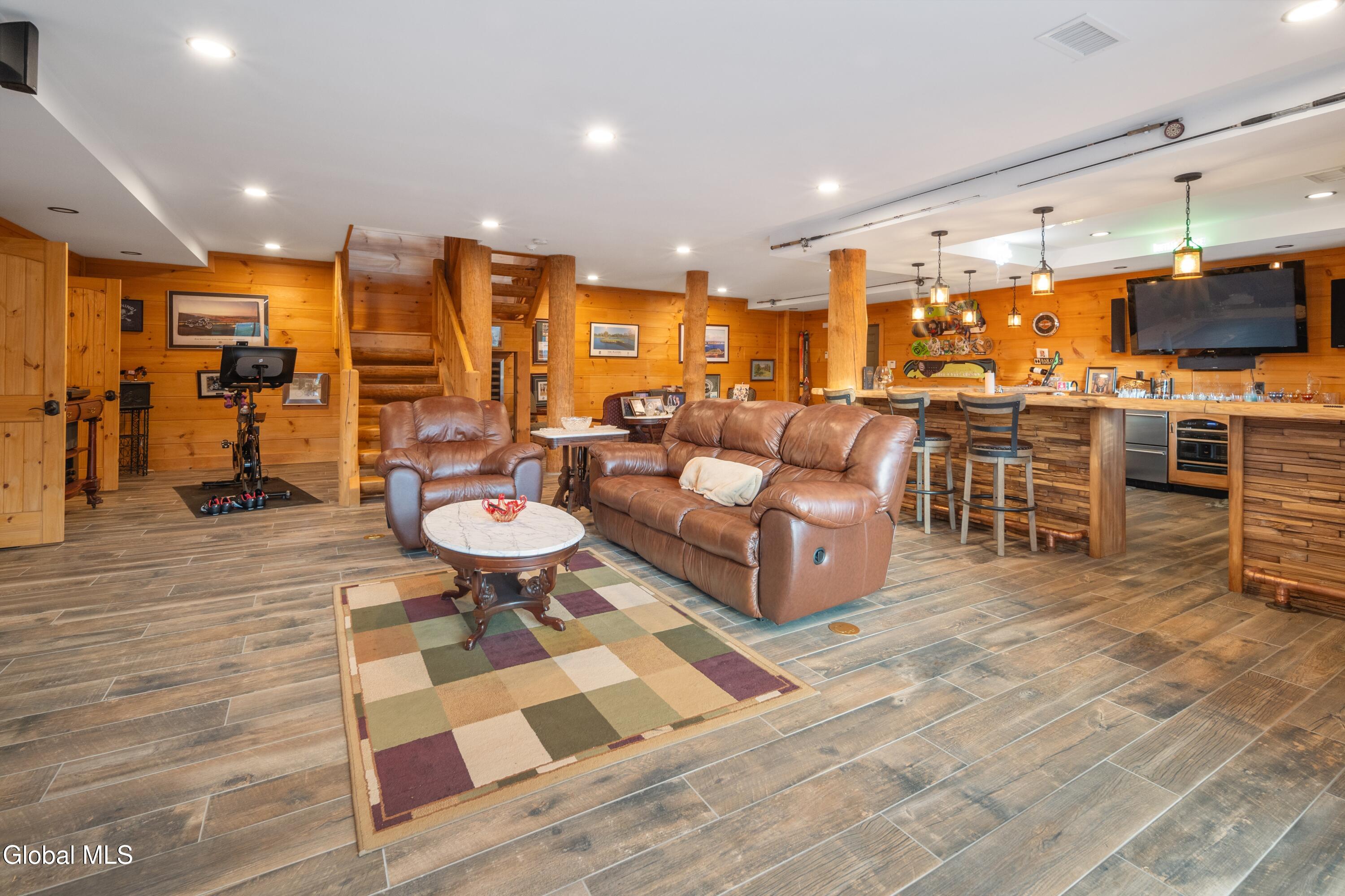 7352 Ny-23a Hunter NY 12442