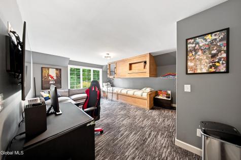 38 Campus View Drive Loudonville NY 12211