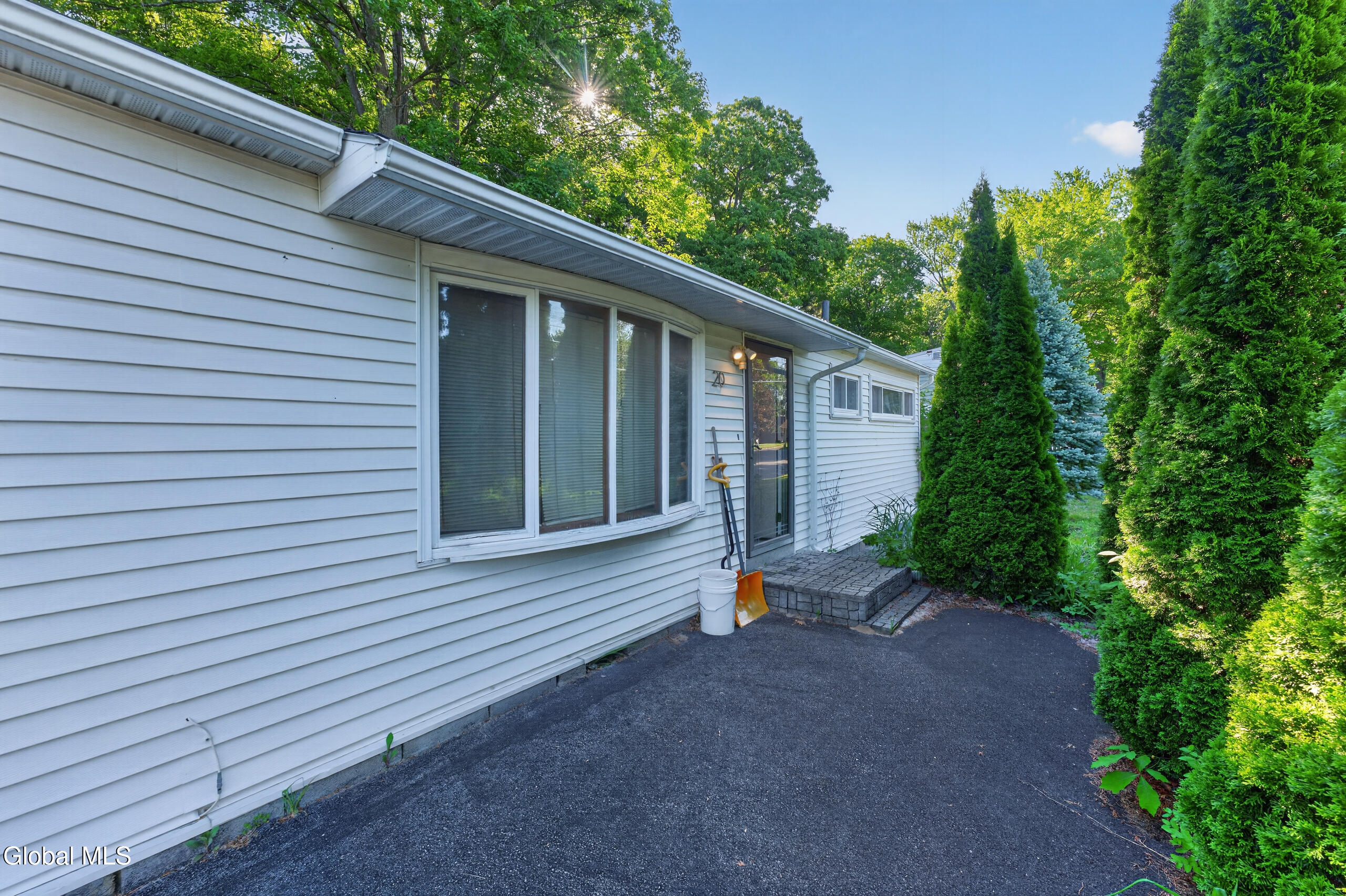 20 Winslow Drive Schenectady NY 12309