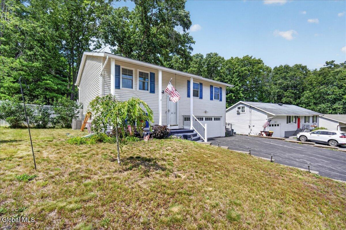 6 Curt Boulevard Saratoga Springs NY 12866