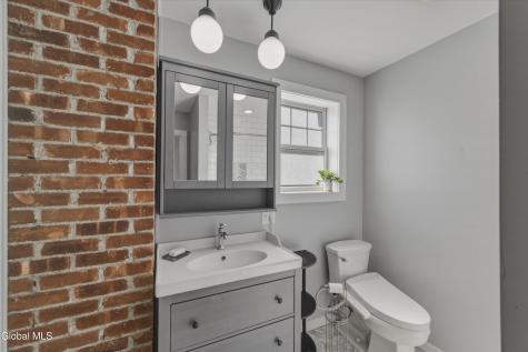 165 S Lake Avenue Troy NY 12180