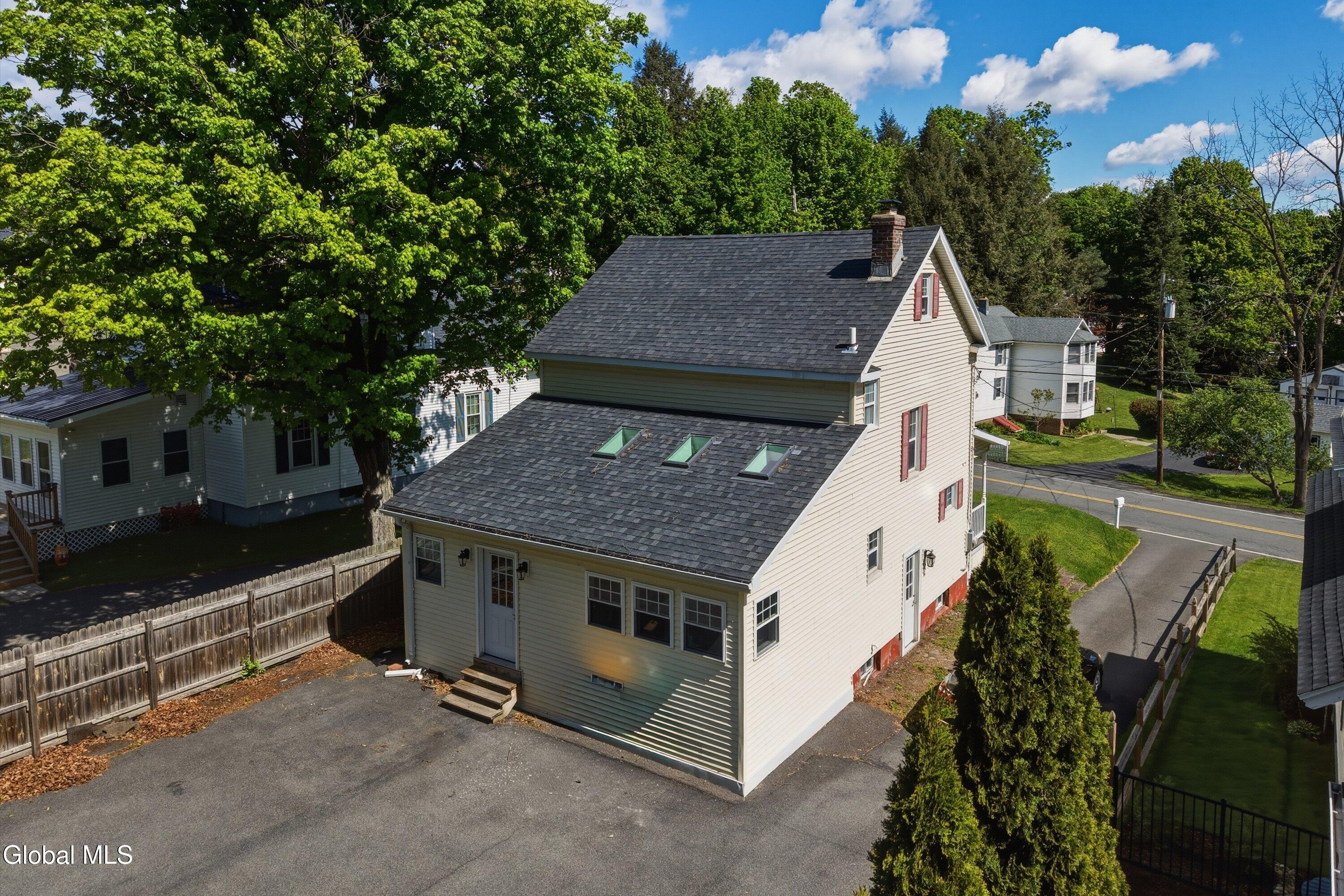 165 S Lake Avenue Troy NY 12180