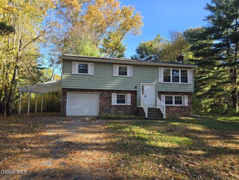 17 Meditation Way Saratoga Springs NY 12866