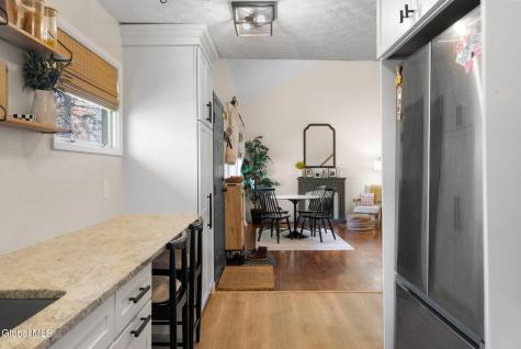 33 Terry Avenue Schenectady NY 12303