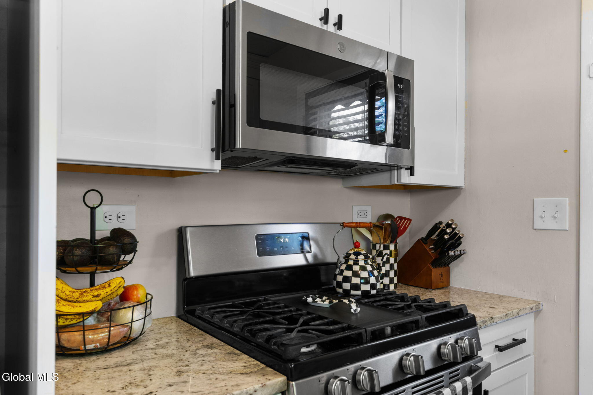 33 Terry Avenue Schenectady NY 12303