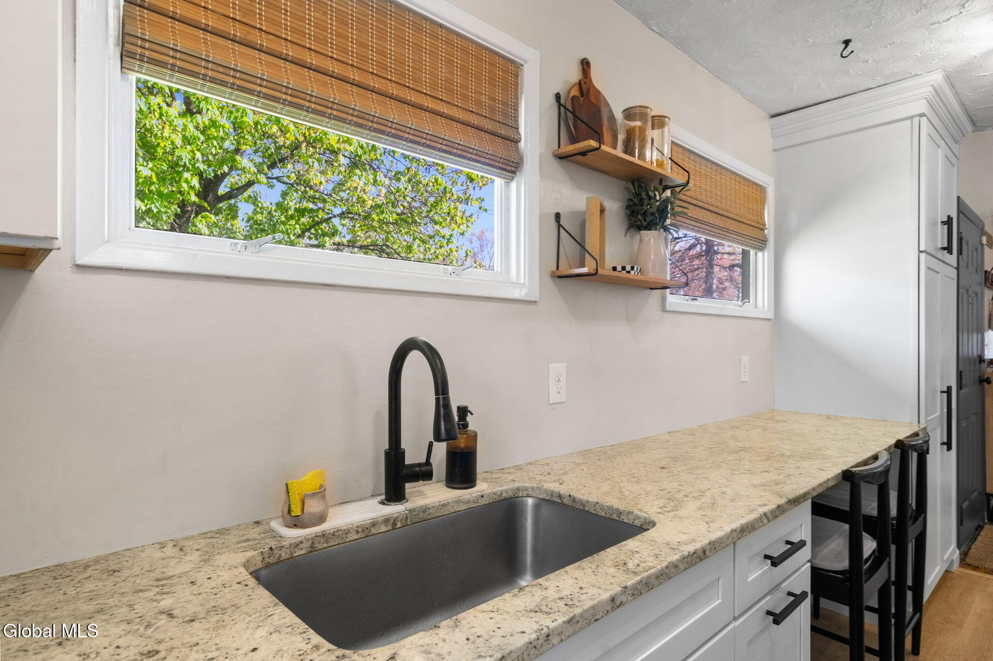 33 Terry Avenue Schenectady NY 12303