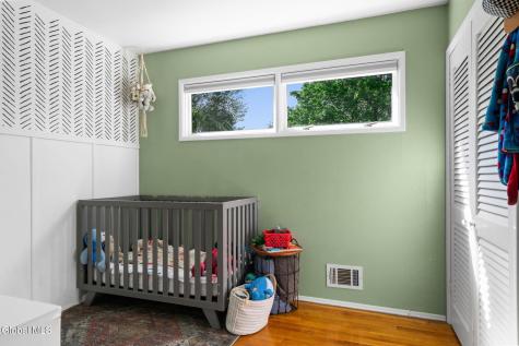 33 Terry Avenue Schenectady NY 12303