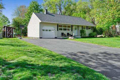 33 Terry Avenue Schenectady NY 12303