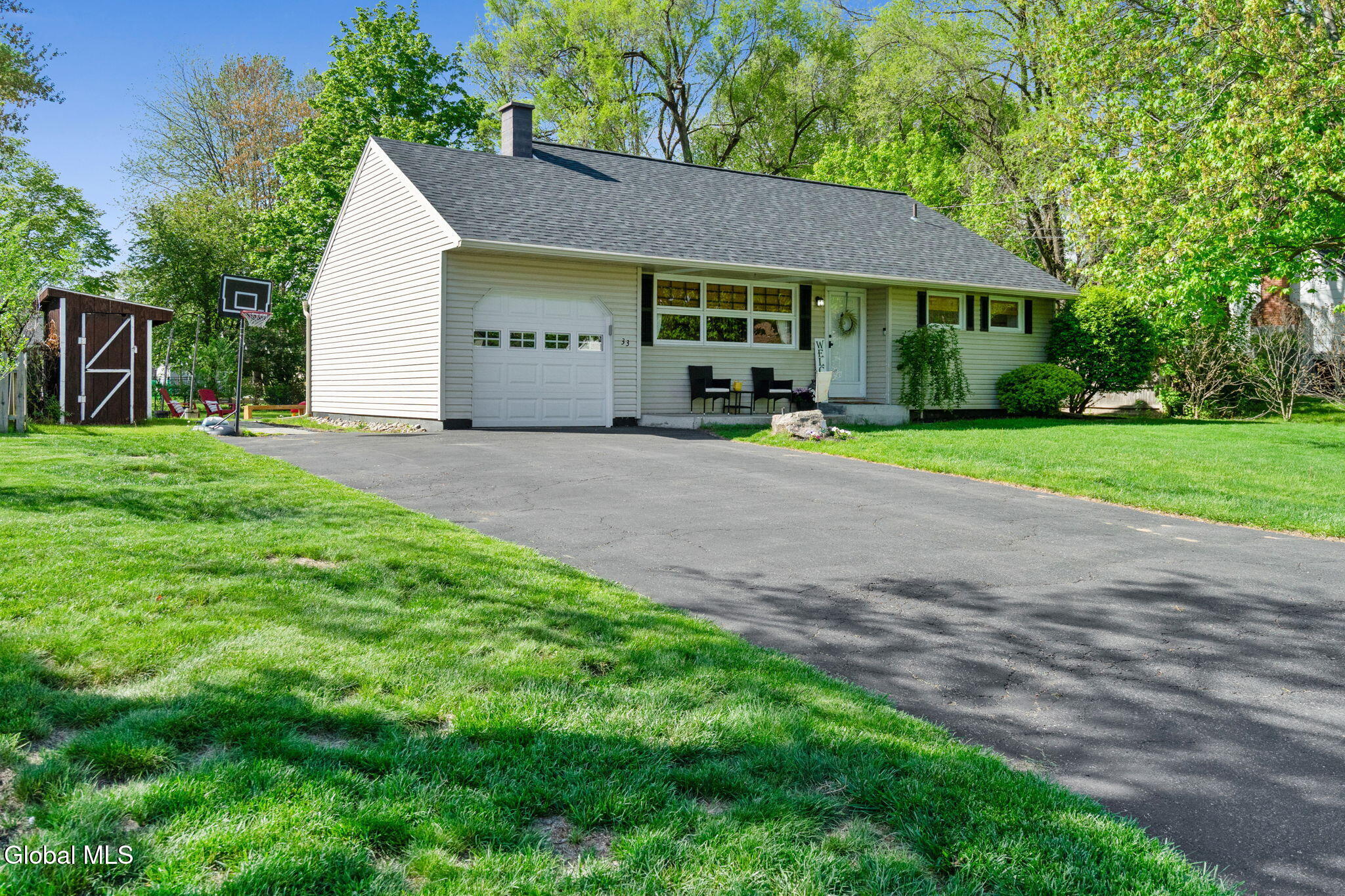 33 Terry Avenue Schenectady NY 12303